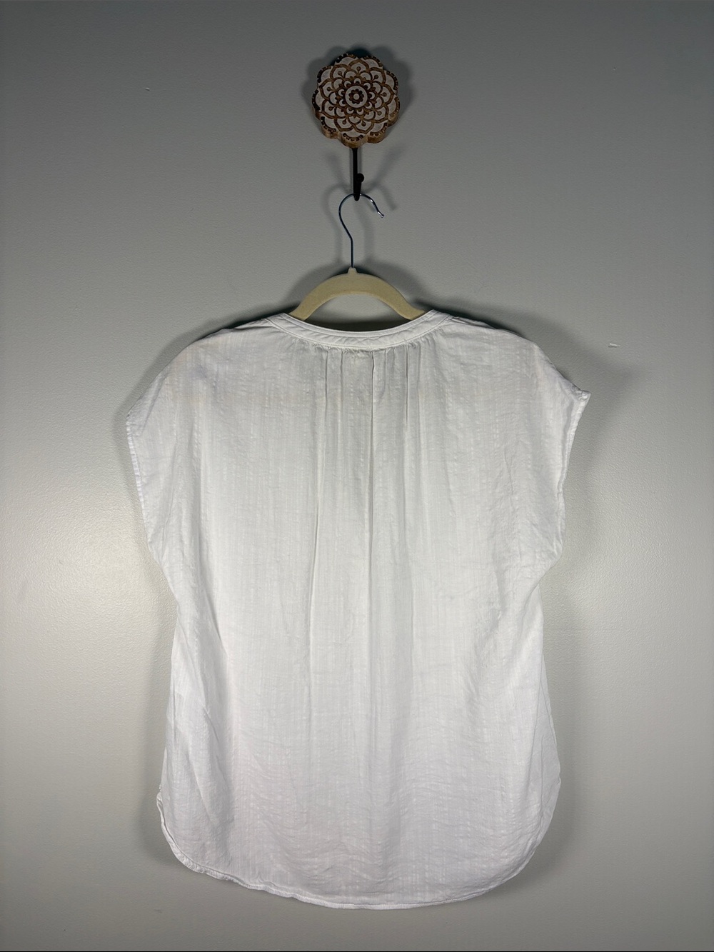 H&M White Split-Neck Short Sleeve Blouse - Picture 8 of 10